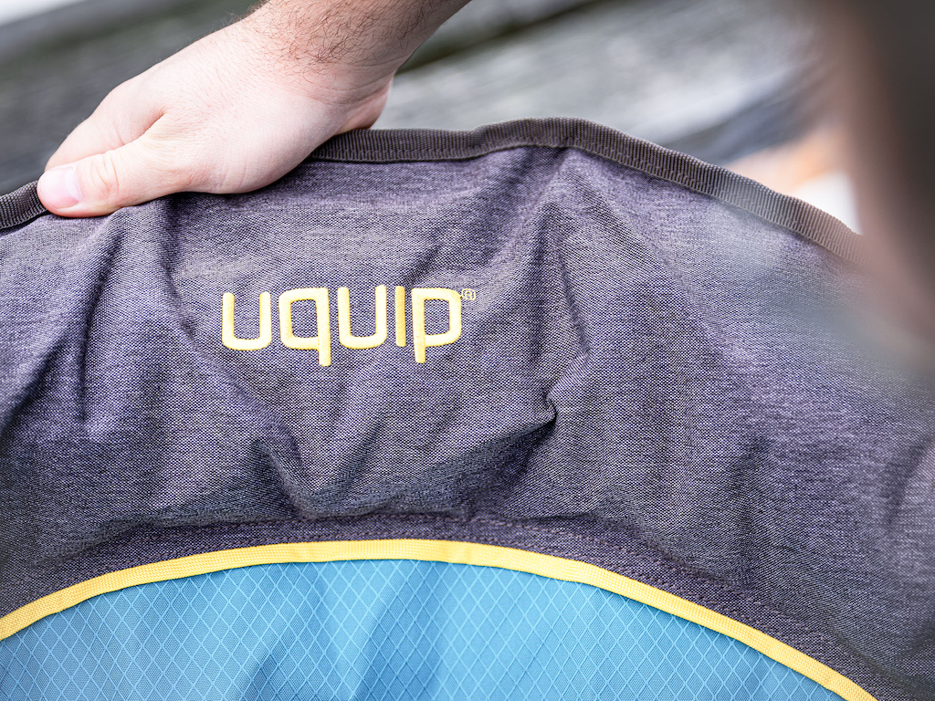 Nahaufnahme der rundum Polsterung des uquip CODY Moon Chair Camping­stuhls